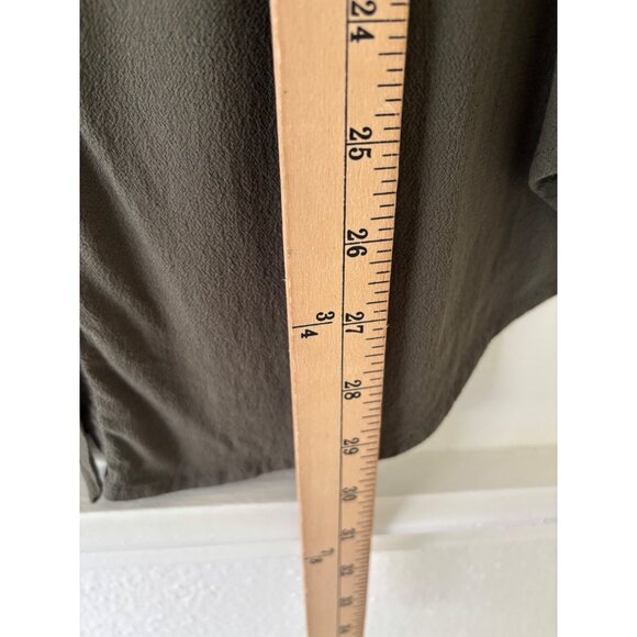 Torrid Womens Sleeveless Button-Front Olive Tie Neck Blouse Size 2 - Picture 8 of 11